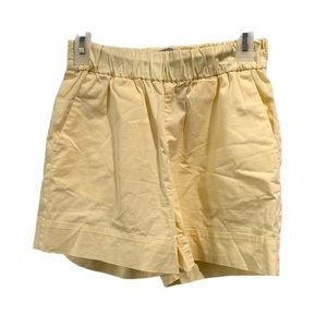 Everlane The Easy Short in Pastel Yellow size 2